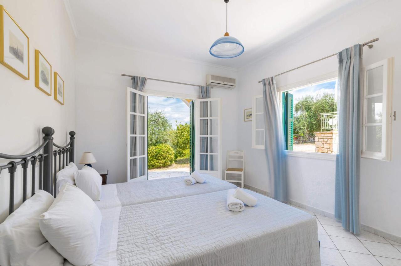Villa Ftelias By Villa Plus Agios Stefanos  ภายนอก รูปภาพ